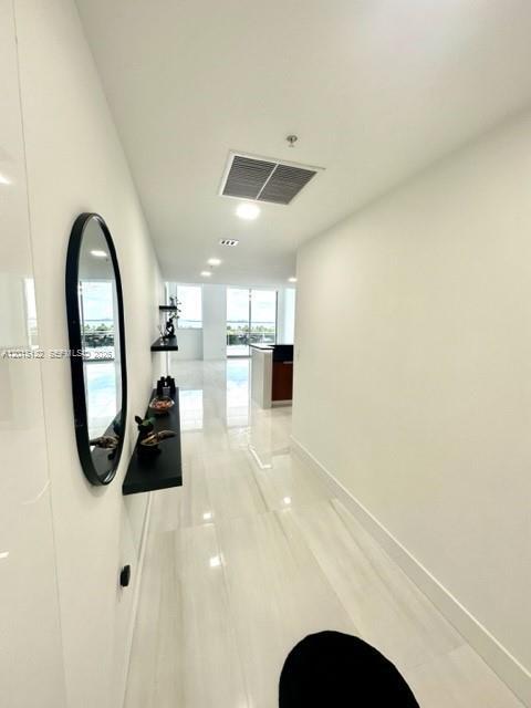 Foto del edificio - 7901 Hispanola Ave