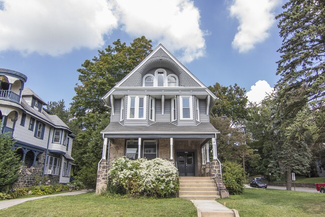 Foto del edificio - 125 Windsor Ave