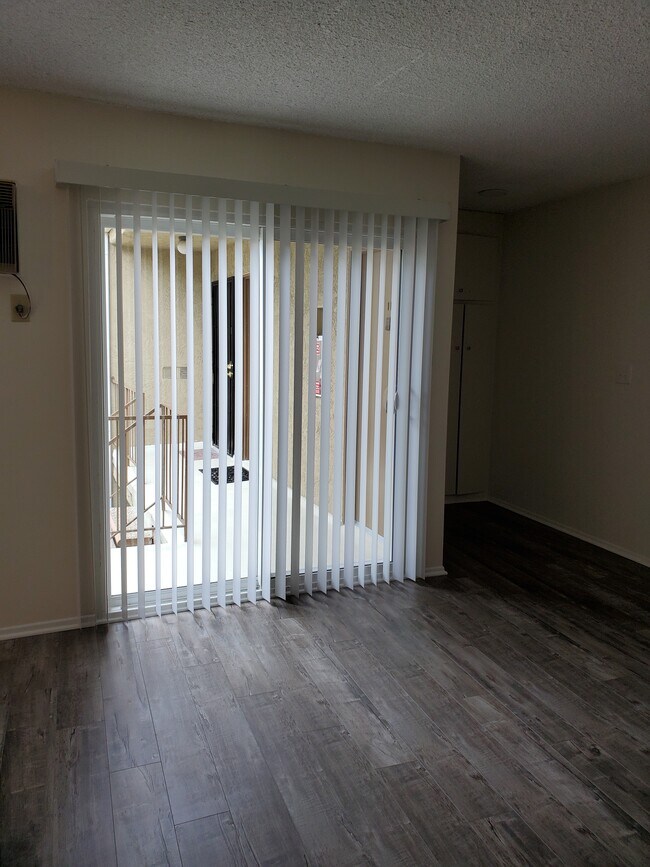 Foto del edificio - 11771 National Blvd