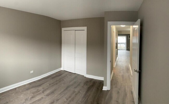 Foto del edificio - 3680 W 119th St