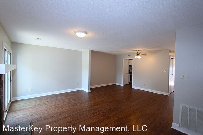 Building Photo - 2 br, 1.5 bath House - 5002 Casa Del Rey Dr