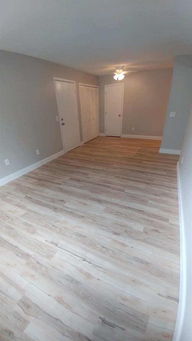 Building Photo - 8741 Greenwillow St