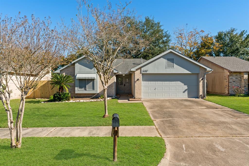 2411 Chimneystone Cir, Sugar Land, TX 77479 House Rental in Sugar