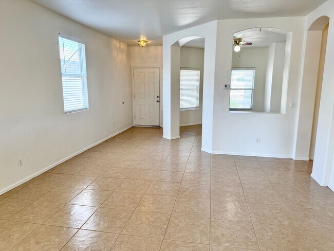 Building Photo - 4 Bedroom/2 Bath Single Level Home In Avon...