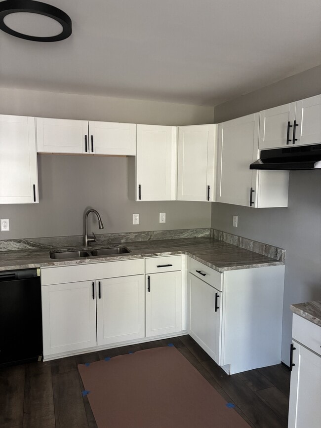 Photo - 3731 Whittier Rd House