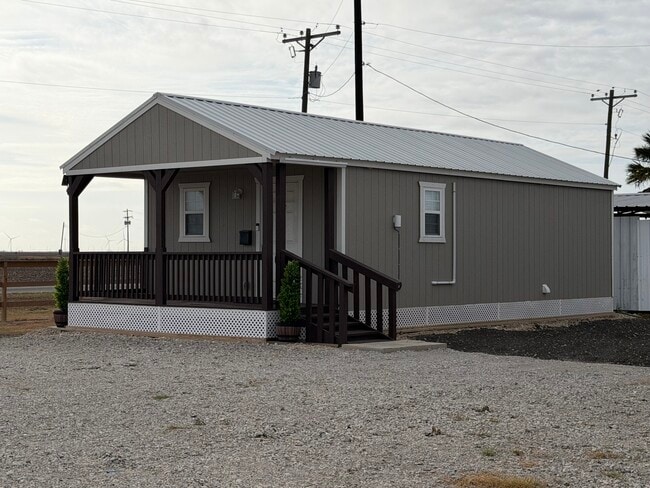 Building Photo - 2021 County Road 75