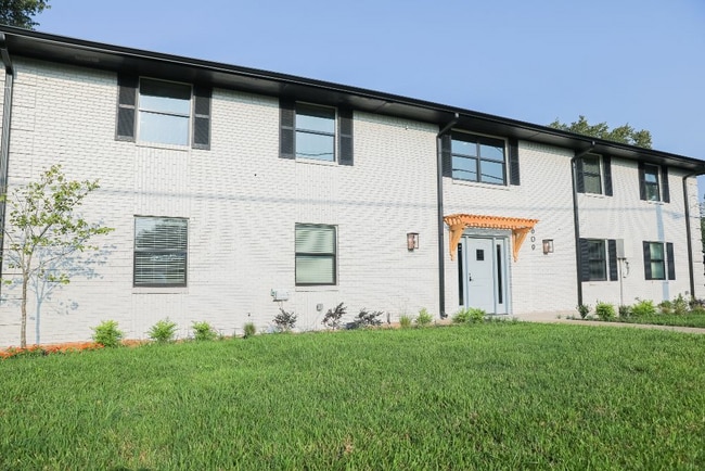 Building Photo - Inez at Bishop Ridge