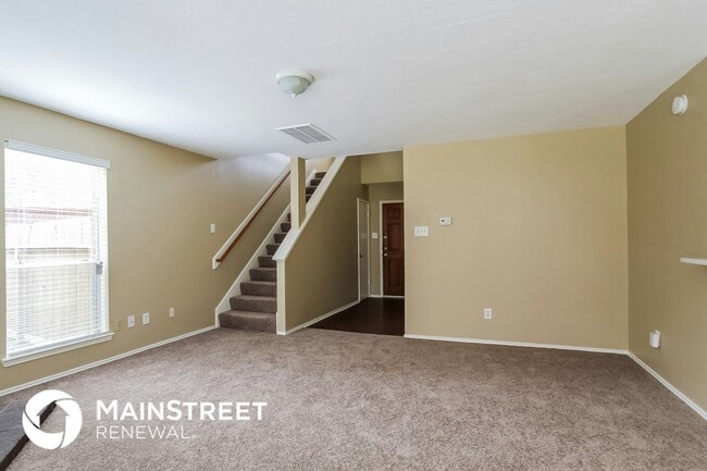 Foto del edificio - 8822 Woodcamp Dr