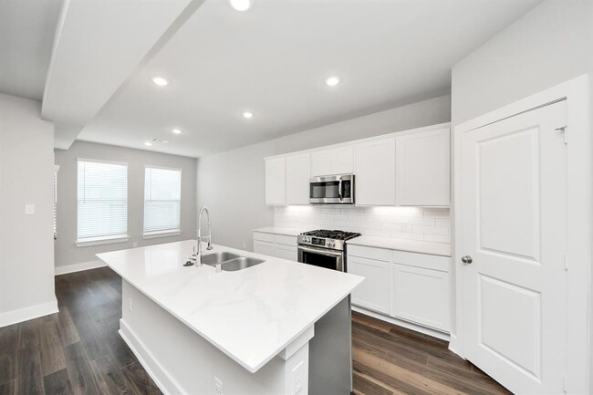 Building Photo - 10530 Moon Vly Ln
