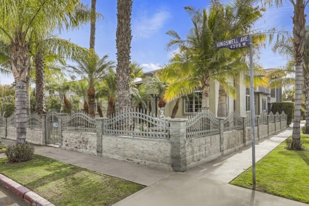 Foto principal - 4356 Kingswell Ave