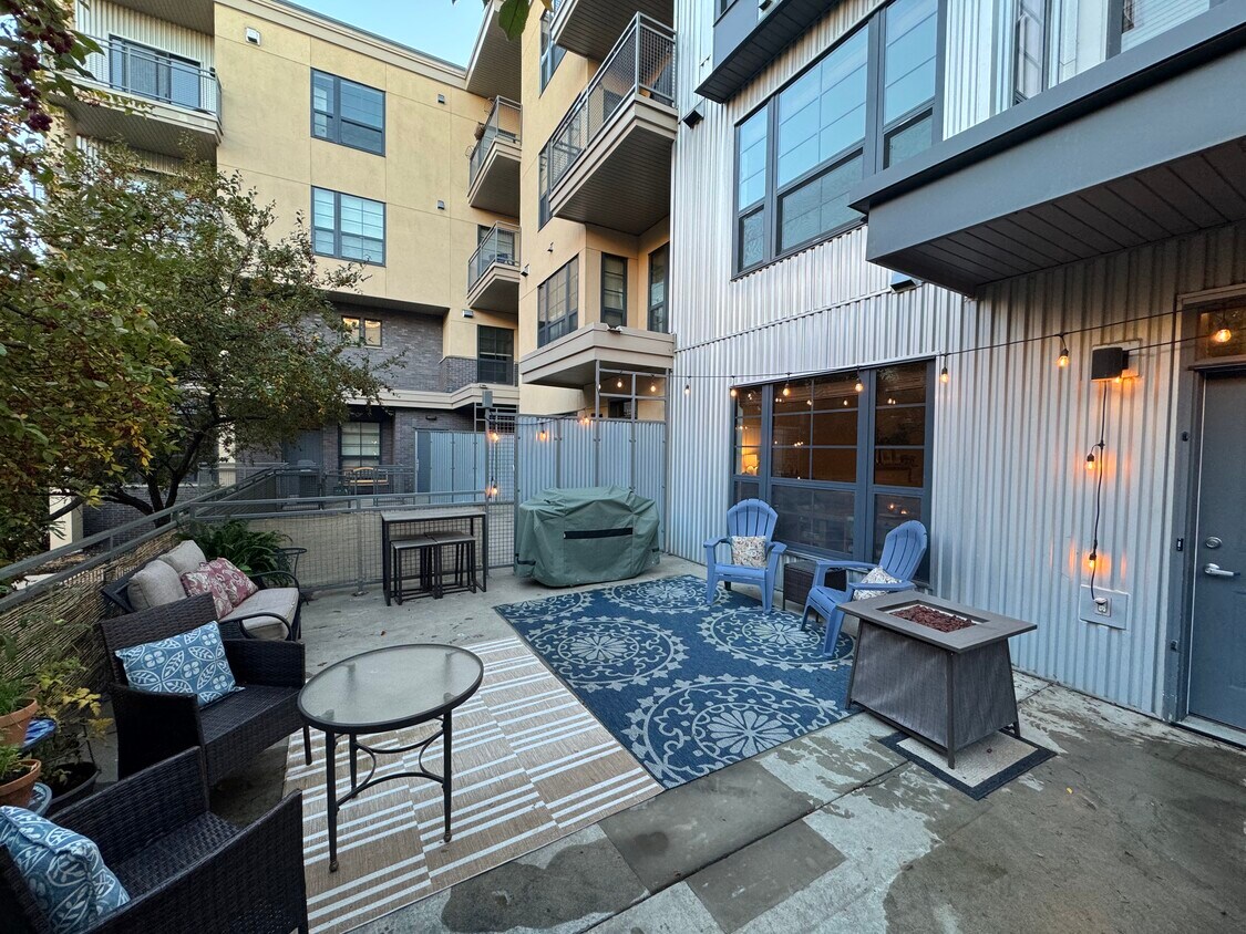 Foto principal - 820 Emerald St SE