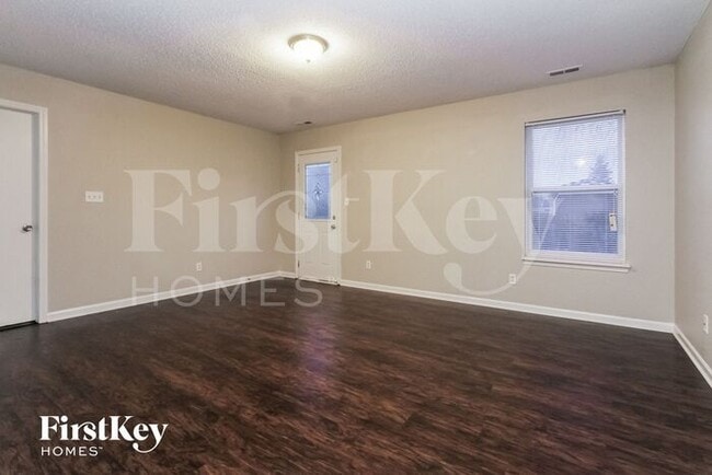Building Photo - 4041 Magnolia Dr