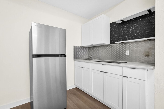 Foto del edificio - 47 NW 45th Ave