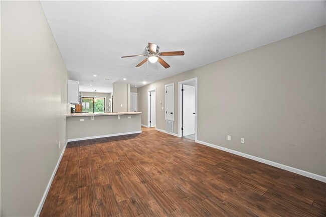 Building Photo - 1987 Wilkins Pl