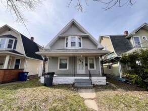 Building Photo - 622 Nicholas St