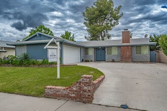 Building Photo - 20840 Shine Dr
