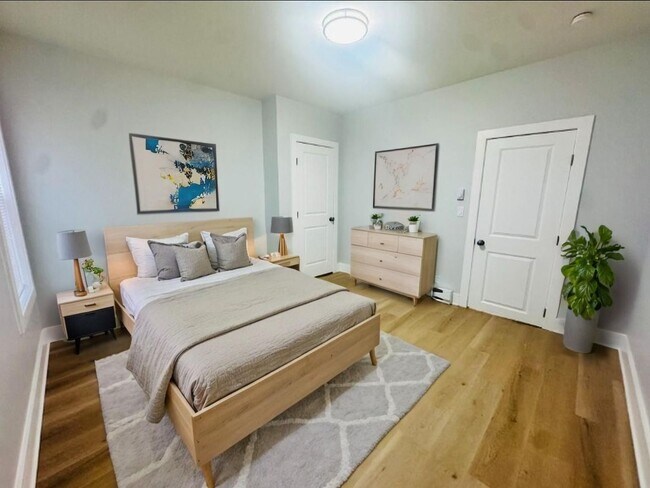 Foto del edificio - Renovated 3BR/1Bth House! Section 8 Only