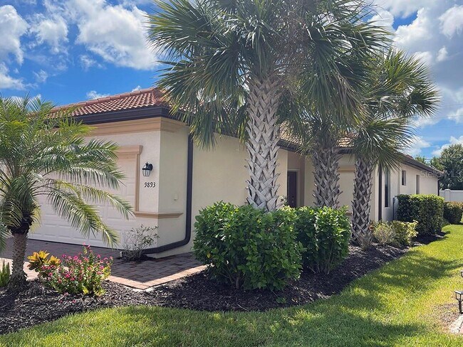 Foto del edificio - 9893 Haze Dr