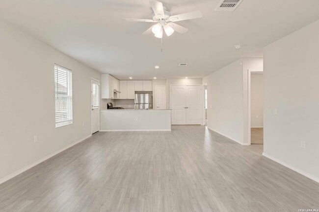 Foto del edificio - 7207 Lavaca Bluff