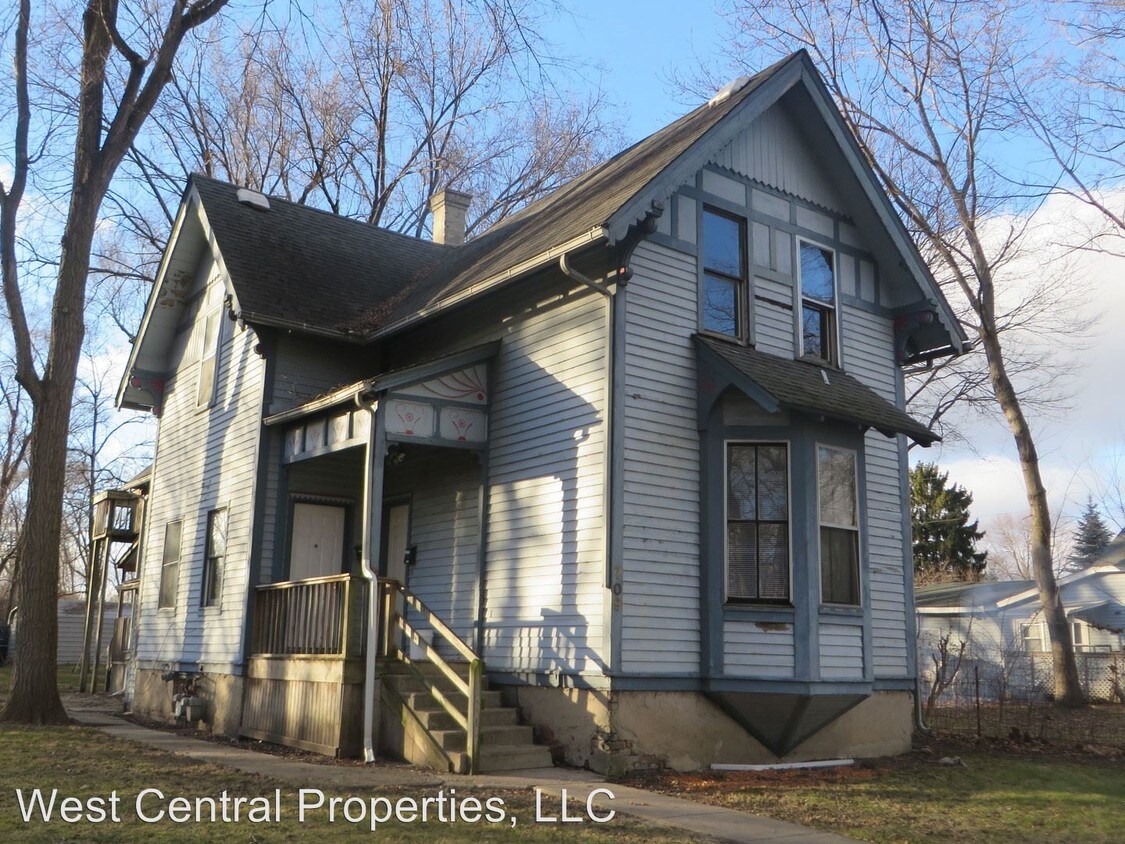 Primary Photo - 709 St Marys Ave