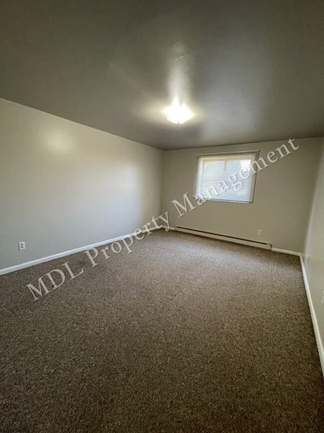 Foto del edificio - 121 N Woodbridge St