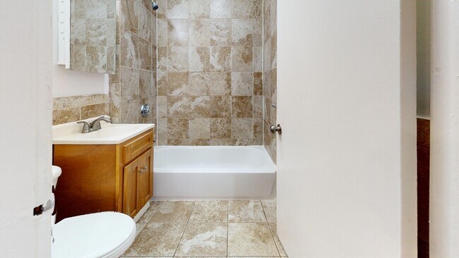 Building Photo - 249 Washington St