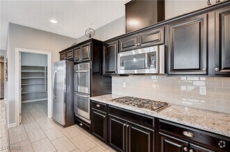 Building Photo - 10730 Cowlite Ave