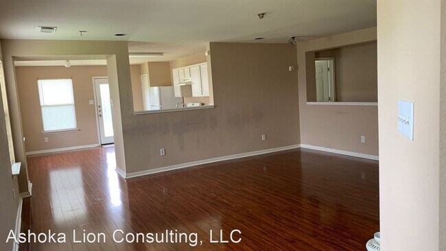 Building Photo - 3 br, 2 bath House - 3207 Legends Hill Ct