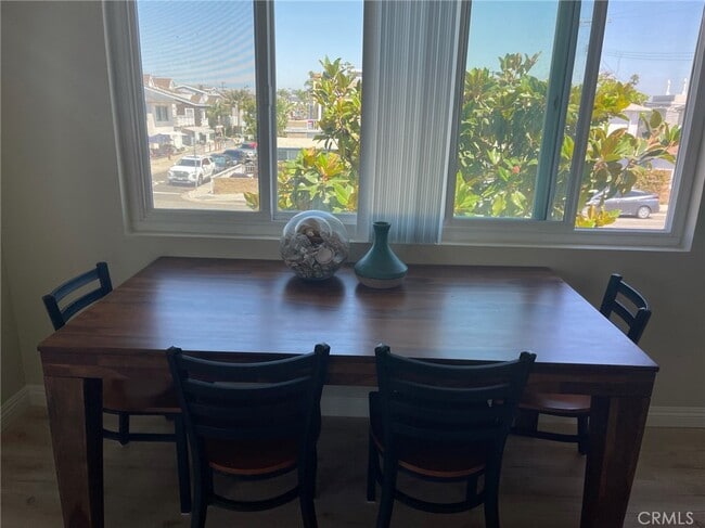 Building Photo - 128 34th St