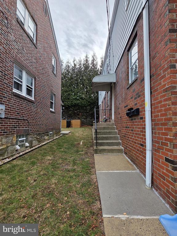 Foto del edificio - 1022 Fox Chase Rd