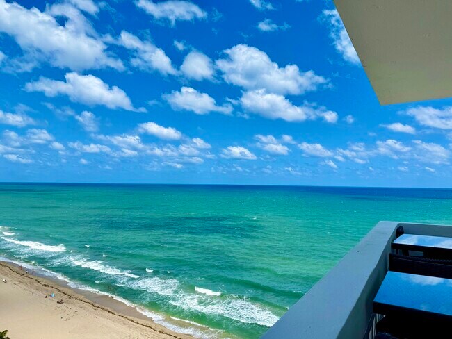 Foto del edificio - 4250 Galt Ocean Dr