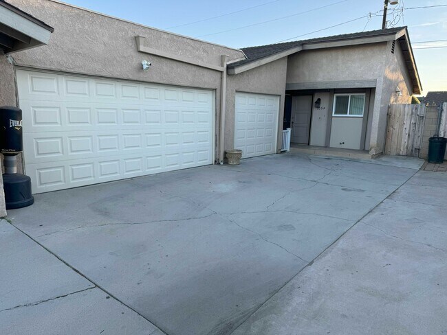 Foto del edificio - 1054 Napa St