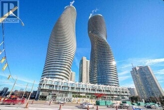 Building Photo - 4033-4033 Hurontario St