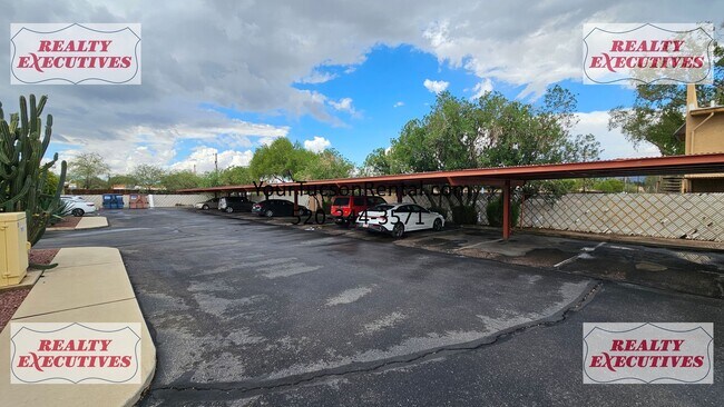 Foto del edificio - Country Club & Fort Lowell area - 2 Beds 1...