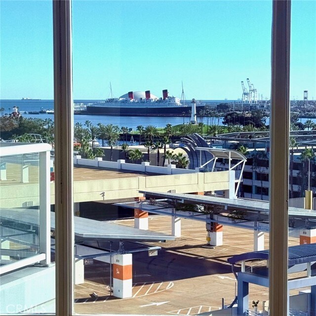 Foto del edificio - 411 W Seaside Way