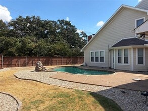 Building Photo - 1911 Buffalo Bend Dr