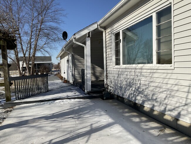 Foto del edificio - 10421 Yoder Rd