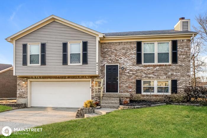 Primary Photo - 8511 GLENDALE TRCE, LOUISVILLE, KY 40291