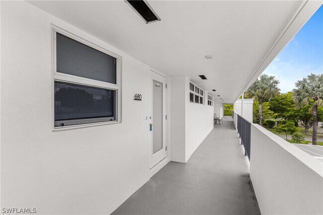 Building Photo - 680 Broad Ave S