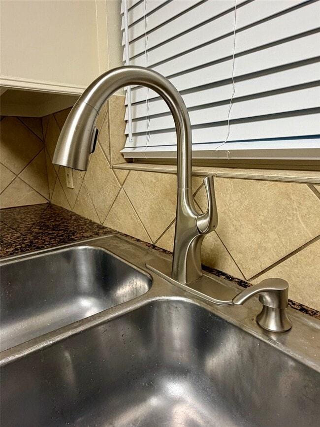 Foto del edificio - 2812 Wichita St