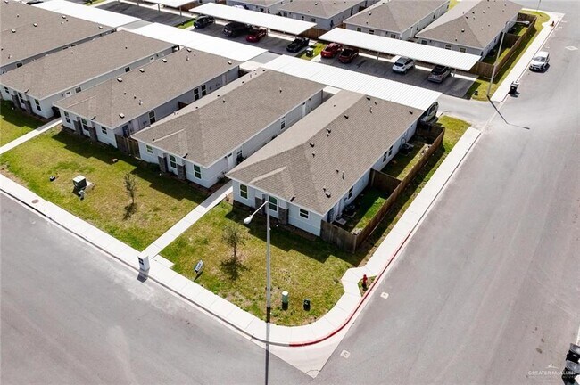 Foto del edificio - 12 12th St