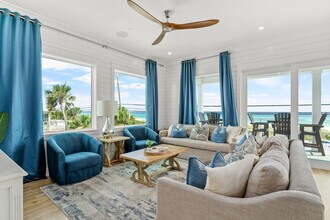 Building Photo - 14300 Front Beach Rd