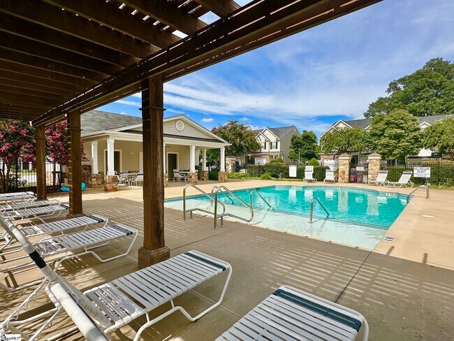 Building Photo - 179 Shady Grove Dr