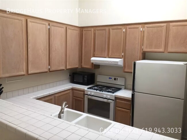Foto del edificio - 9906 Scripps Westview Way