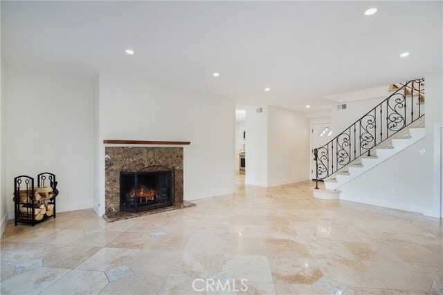 Building Photo - 916 Powell Ct