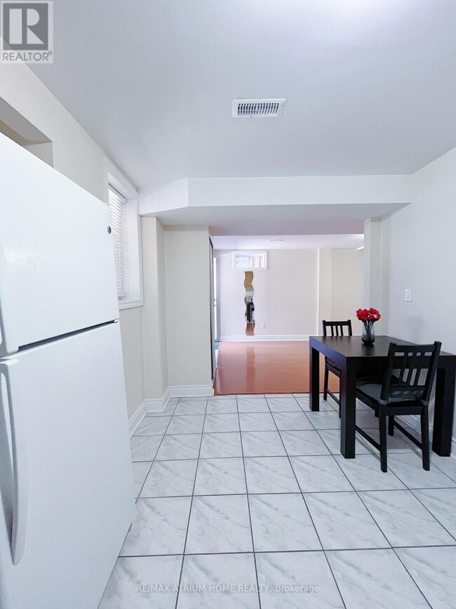 Building Photo - 4576 Centretown Way