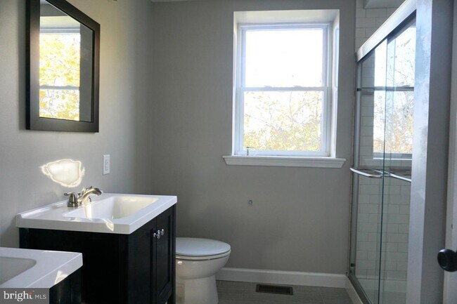 Foto del edificio - 601 N Loudon Ave