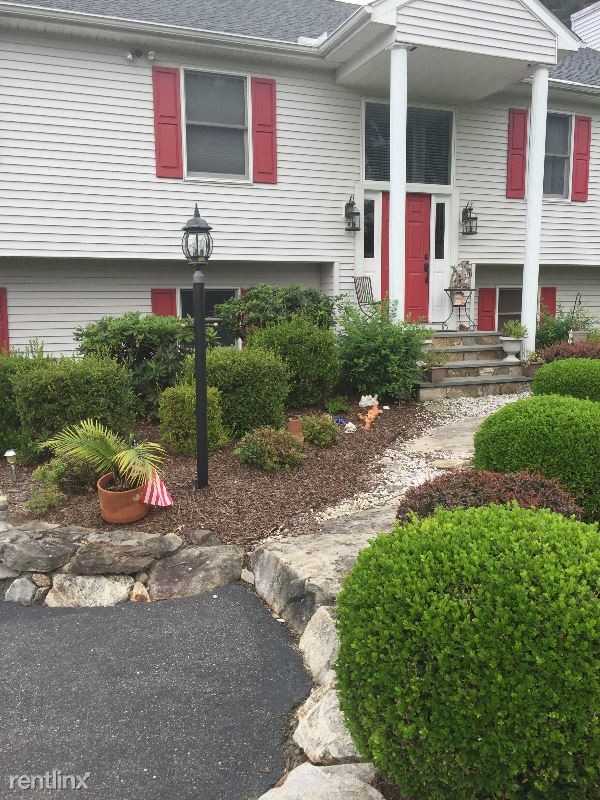 Primary Photo - 3 br, 3 bath House - 36 Barnum Rd.