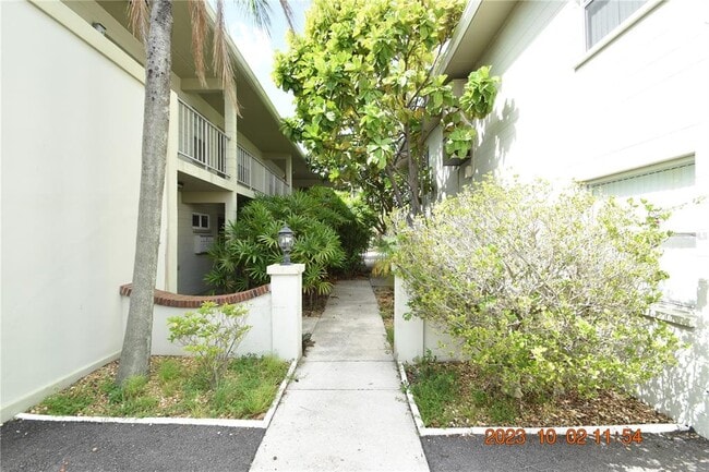 Building Photo - 306 Danube Ave