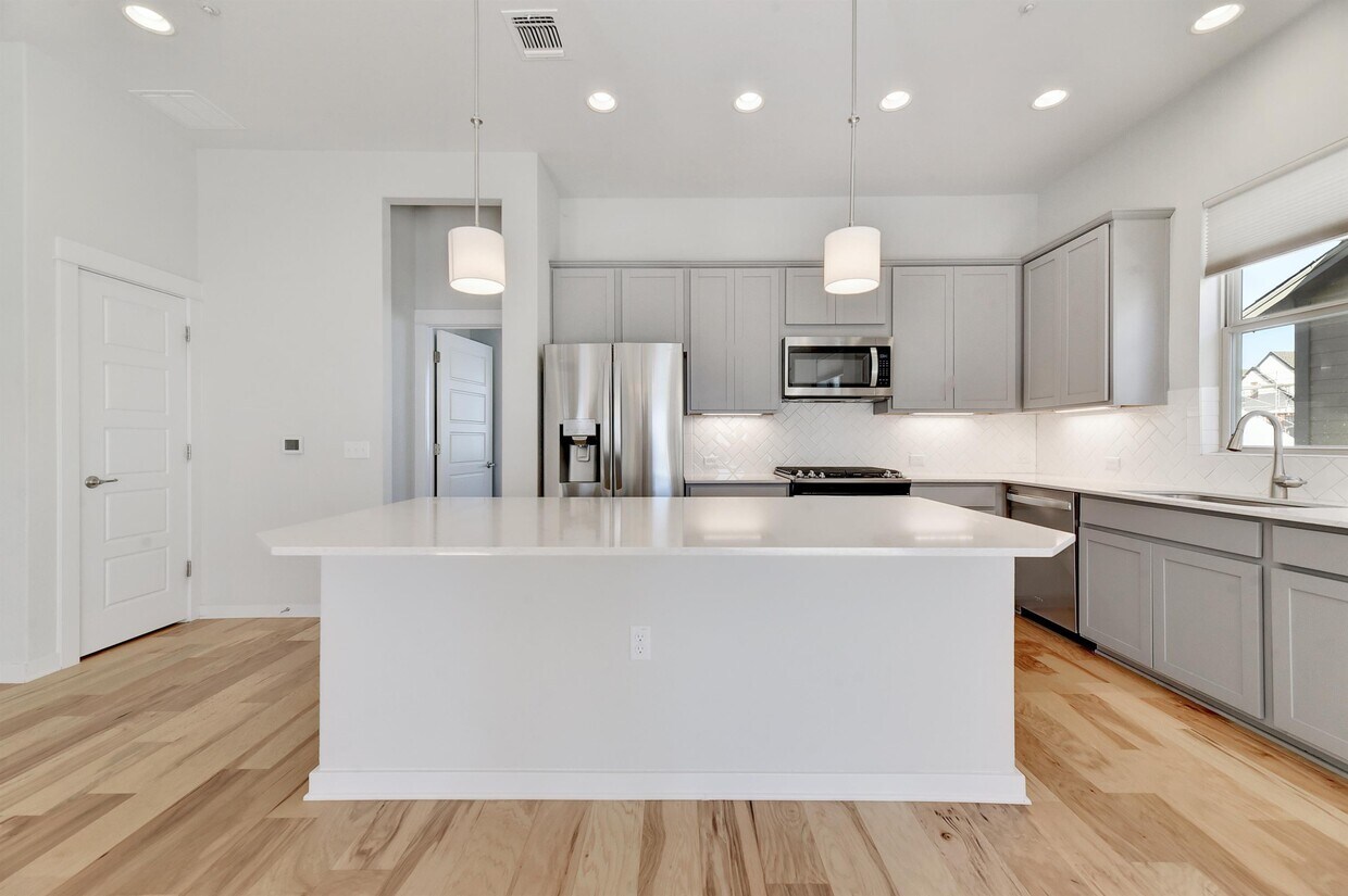 Foto principal - 4622 Vaughan St